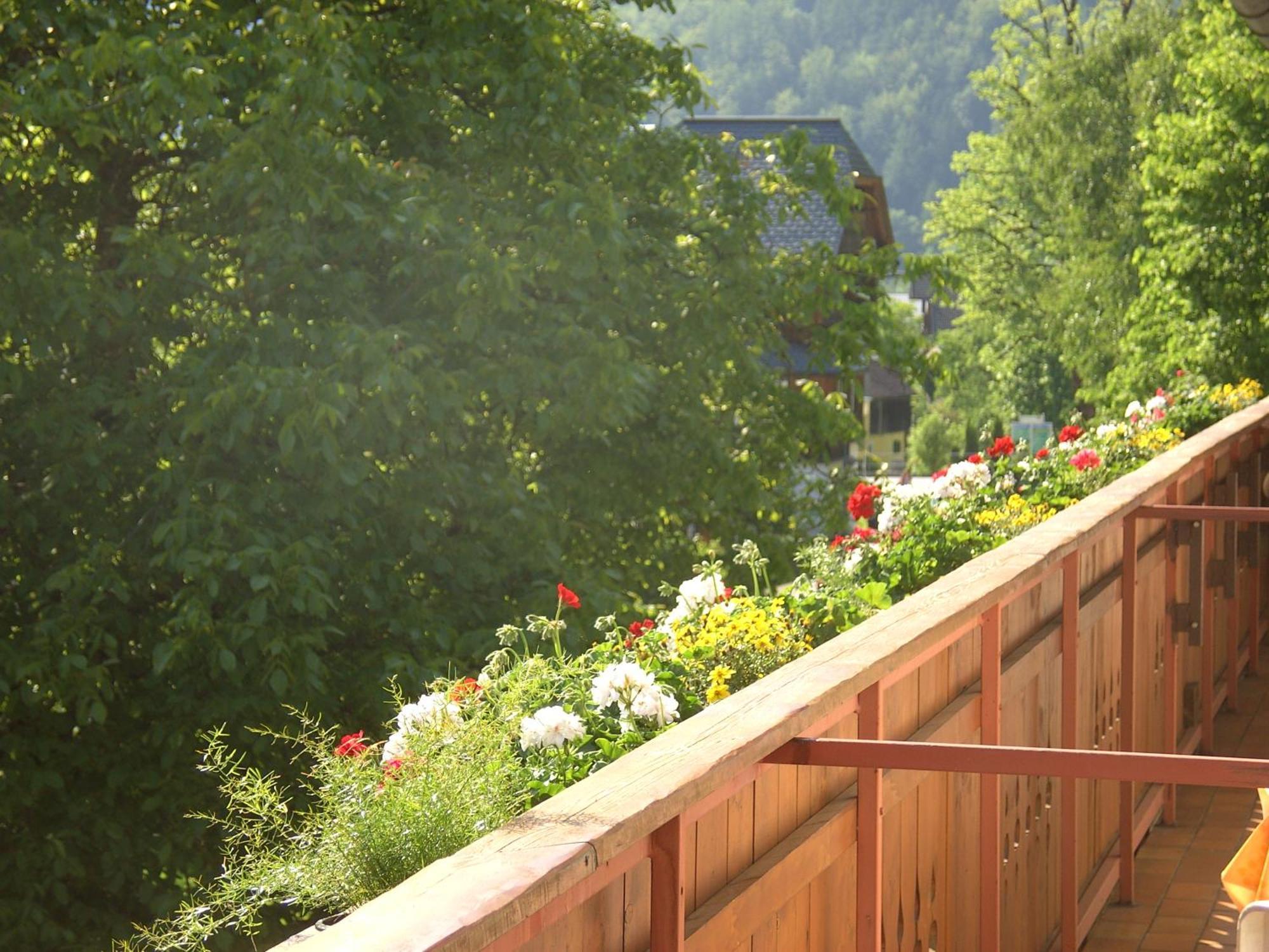 Haus Alpenrose Hotel Obertraun Exterior foto